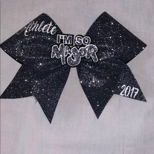 I’m so major Majors athlete bow